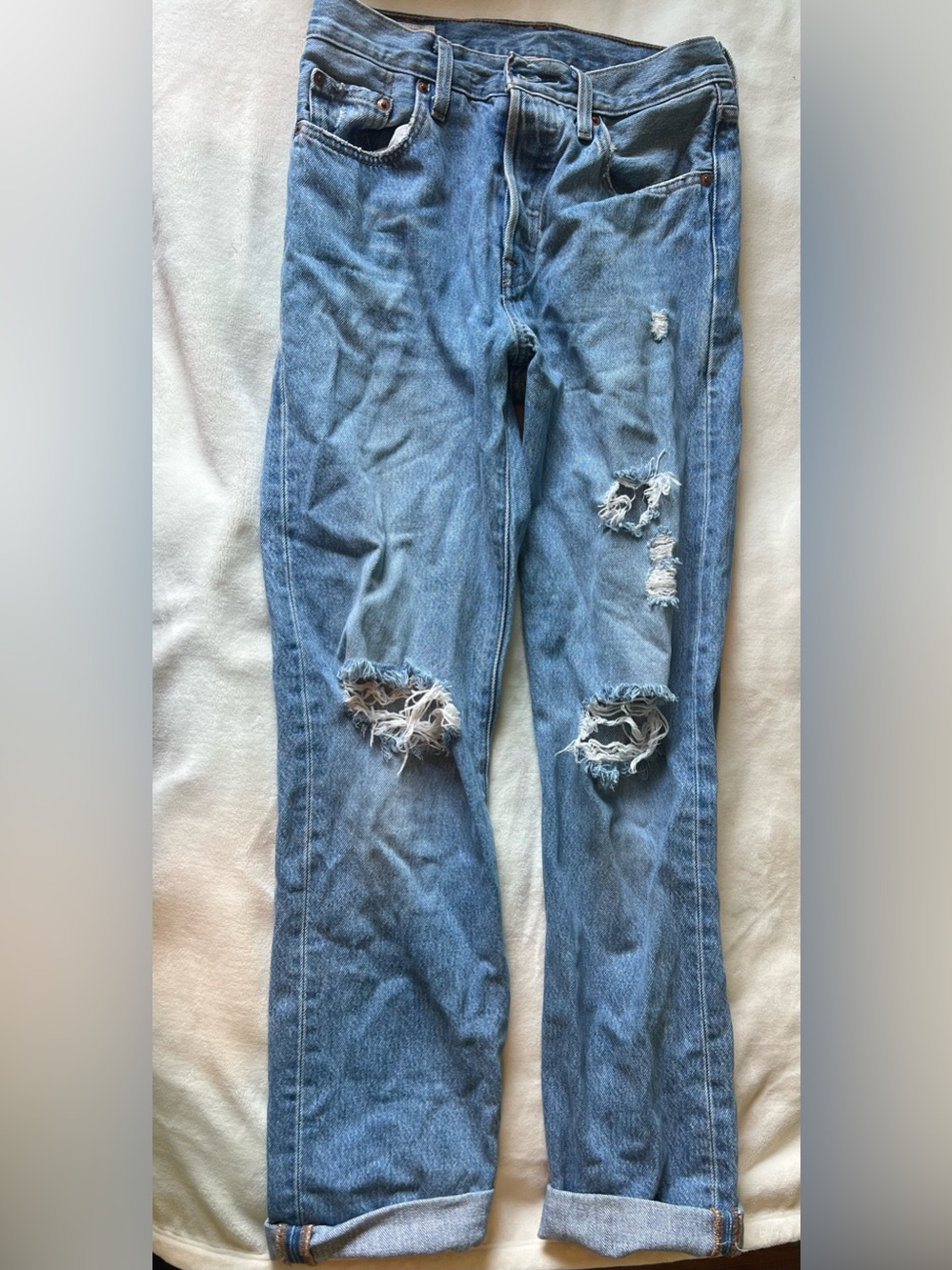 Levi’s women’s ripped jeans